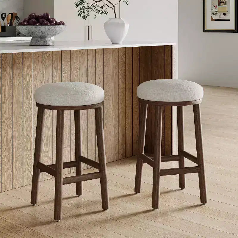 Sgabelli da bancone imbottiti Patsy in legno di gomma moderni e minimalisti (set da 2)