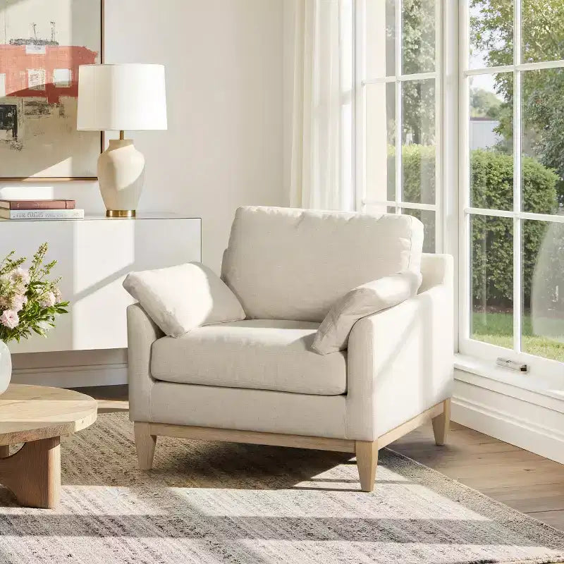 Poltrona accentuata moderna stile "farmhouse" Pasadena 36, ampia, color bianco lino